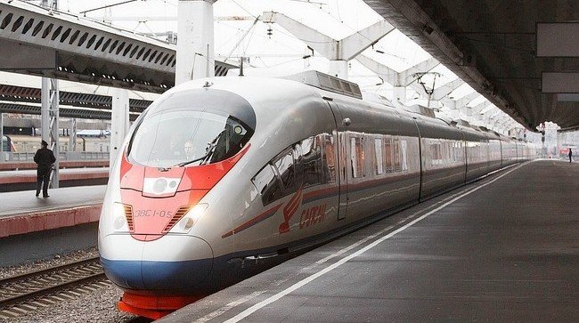 Дополнительные “Сапсаны” между Москвой и Петербургом